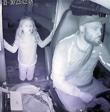 Athena fue interceptada cerca de su casa y, tras una búsqueda intensa, su cuerpo fue hallado días después a varios kilómetros del lugar (Wise County District Attorney’s Office)