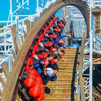 Fun Spot America emerge como