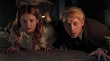 Rupert Grint protagonizó un capítulo de "El gabinete de las curiosidades". (Captura de video)