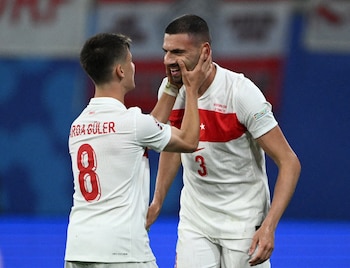 Demiral y Arda Guler (REUTERS/Annegret