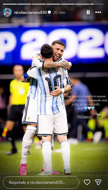 El festejo en el vestuario de Argentina tras la victoria ante Egipto