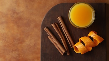 Jugo de naranja con canela,