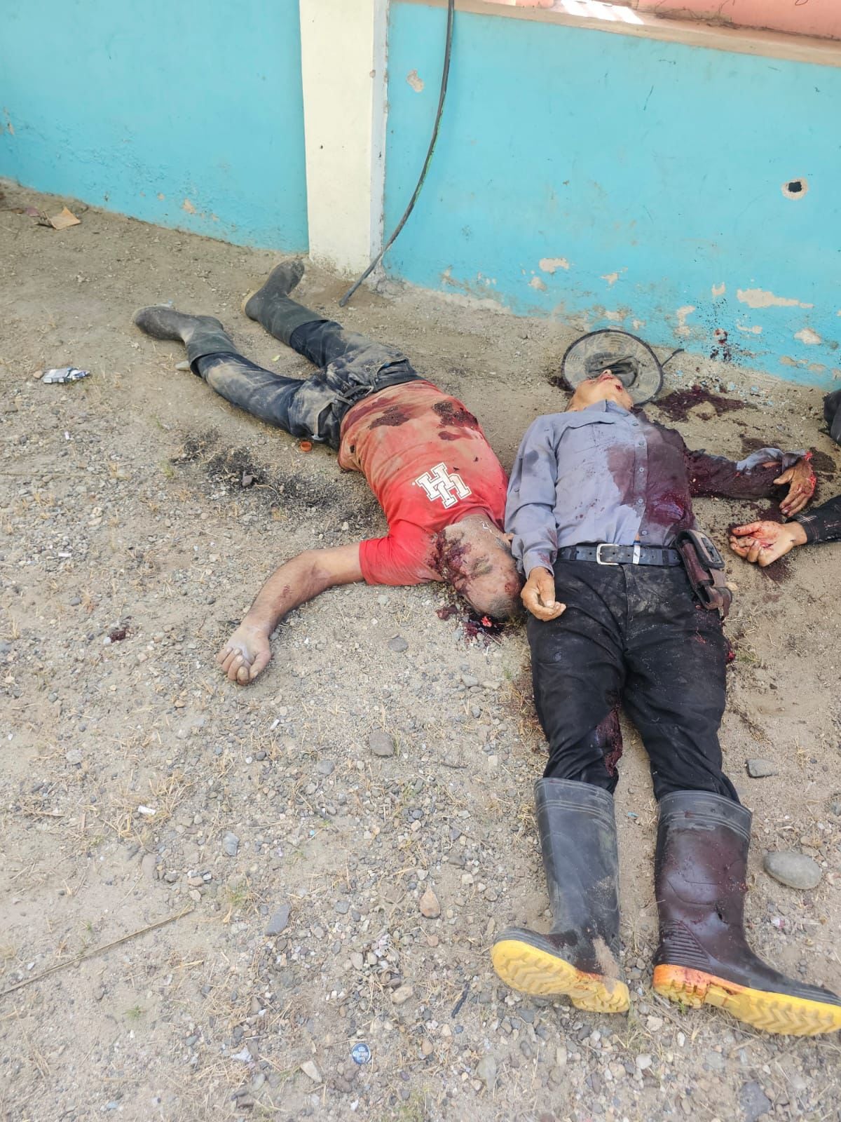 Al interior de una plantación ubicada en la aldea Rigores, se reportaron los hallazgos de al menos 11 cuerpos.