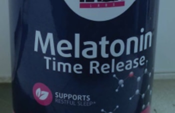 Consumo retira del mercado complemento alimenticio 'Melatonin Time Release' por elevado contenido de melatonina.
La Agencia Española de Seguridad Alimentaria y Nutrición (AESAN), dependiente del Ministerio de Consumo, ha informado de la retirada del complemento alimenticio 'Melatonin Time Release', de la marca Haya Labs, por elevado contenido de melatonina, que puede producir reaciones adversas de diversa gravedad.
SALUD
AESAN