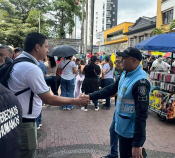 Con este manual de uso