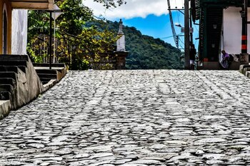Calles empedradas de Honda, Tolima.