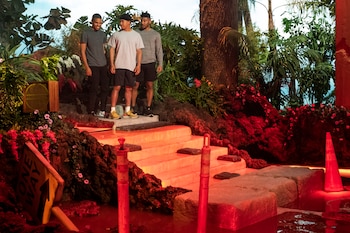 Floor Is Lava (El suelo es lava)