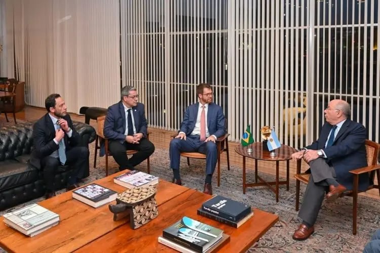 Brasil expresó voluntad de restablecer el diálogo con la Argentina, pero espera un tiempo sin nuevas controversias y una señal de distensión (@nico.massot)