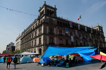 La CNTE durante un plantón