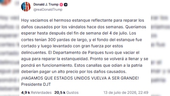 Uma captura de tela das postagens de Donald Trump nas redes sociais sobre destruir uma piscina e consertá-la