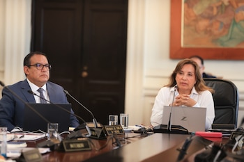 Dina Boluarte y Alberto Otárola