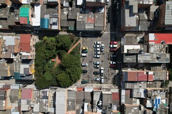 Parqueaderos barriales comunitarios en Bogotá.