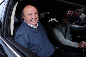 El presidente de Lanús Nicolás Russo confesó que planean volver a entrenar en agosto (Foto: Télam)