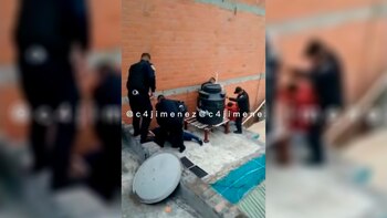 Policías persiguieron a un grupo