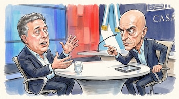 Caricatura de Nicolás Dujovne y Carlos Pagni en un estudio. Dujovne gesticula con manos abiertas y Pagni señala, con un micrófono y la bandera argentina.