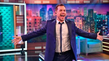 Fernando Dente conduce Noche Al