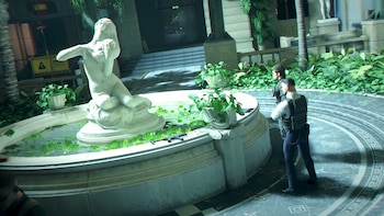 007 First Light, de IO Interactive.
