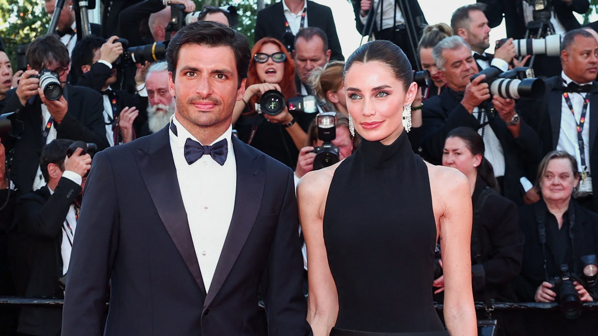 Carlos Sainz Jr. y Rebecca Donaldson. (Reuters)