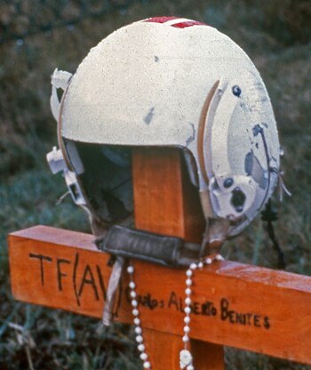 El casco que corona la