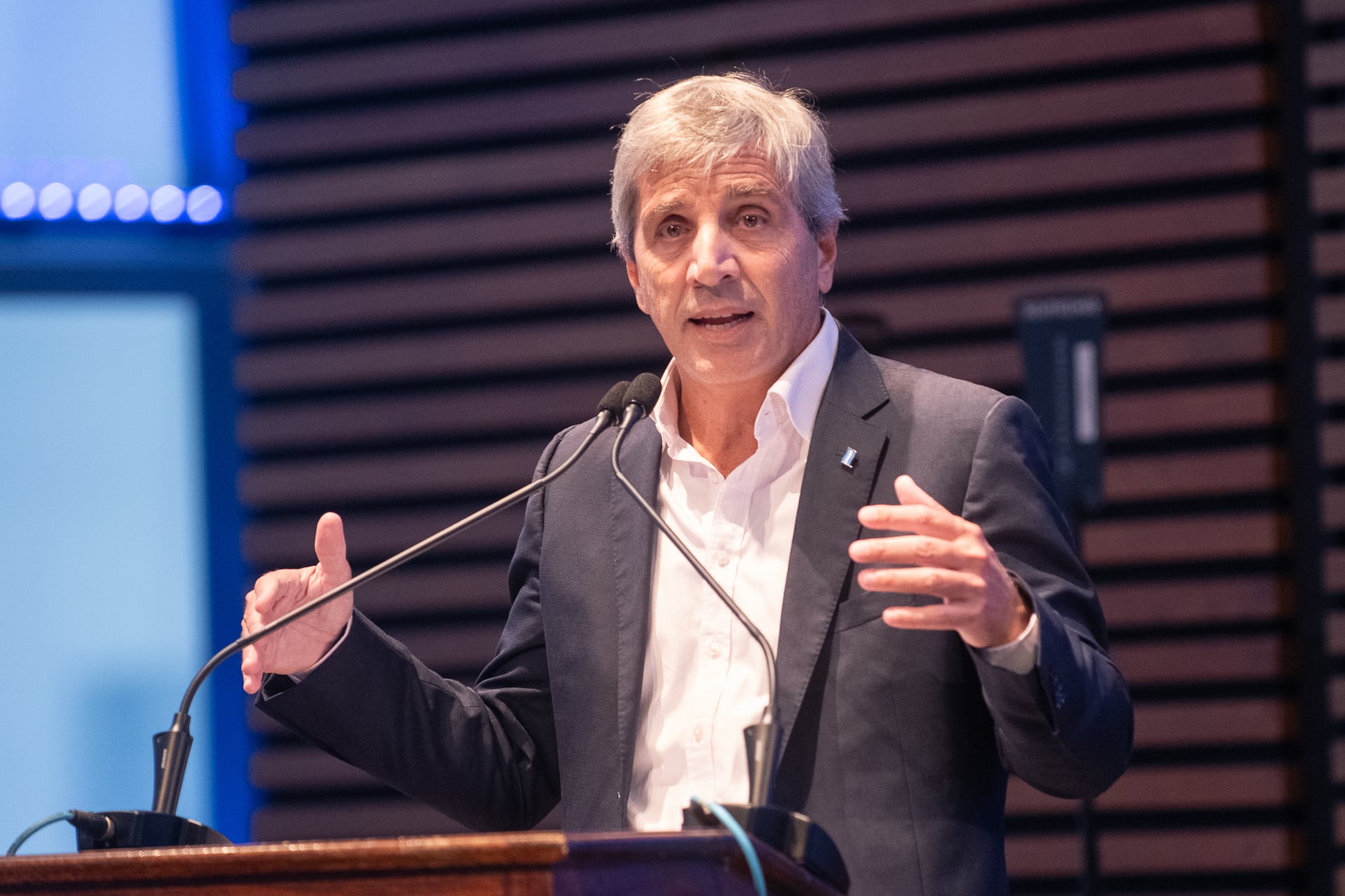 El Gobierno anunció una ampliación de la emisión de bonos en dólares para juntar divisas para el pago de deuda. (Jaime Olivos)