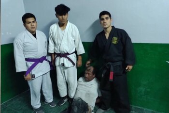 Karatecas Cobra Kai redujeron a