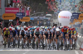 Ciccone ganó el tercer puerto de montaña - crédito Florion Goga / REUTERS