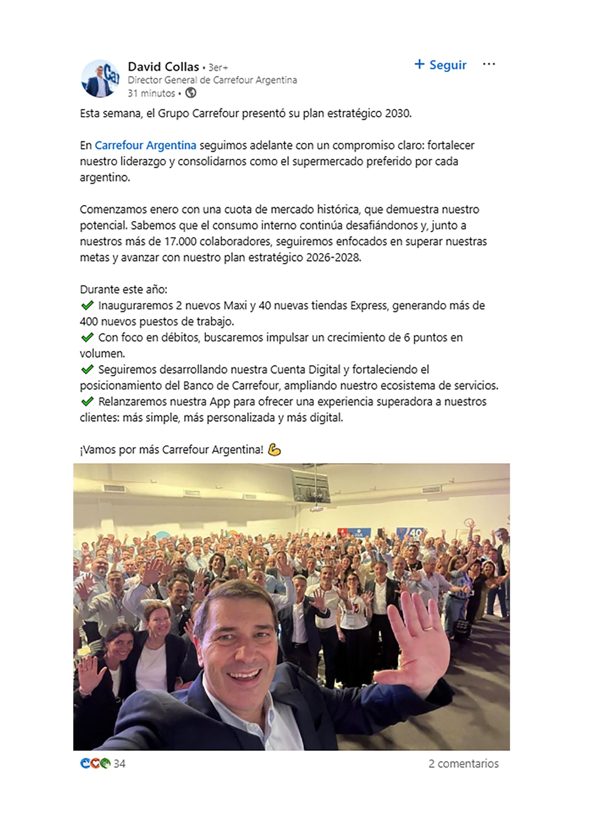 David Collas, Director General de Carrefour Argentina, se toma una selfie con su equipo, celebrando el compromiso de la empresa tras la presentación del plan estratégico 2030. (Linkedn)