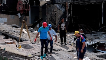 Elevan a 273 los muertos y 3.800 los heridos por el terremoto de magnitud 7,4 en el noroeste de Colombia