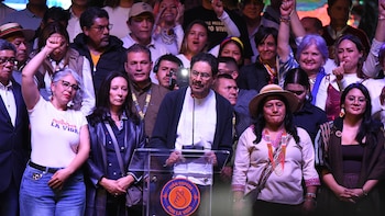 Cepeda anuncia un "Gabinete de la Vida" para hacer oposición a las políticas de De la Espriella