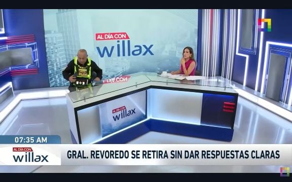 General Víctor Revoredo abandona entrevista en vivo tras preguntas sobre pruebas del caso Trujillo