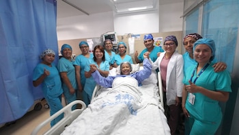 La cirugía, de alta complejidad y diez horas de duración, requirió la coordinación de un equipo multidisciplinario especializado en cirugía cardiovascular y cuidados intensivos - Créditos: INCOR.