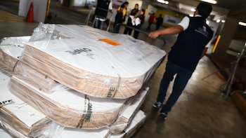 Elecciones 2026: ONPE inicia envío de material electoral a regiones del sur del país