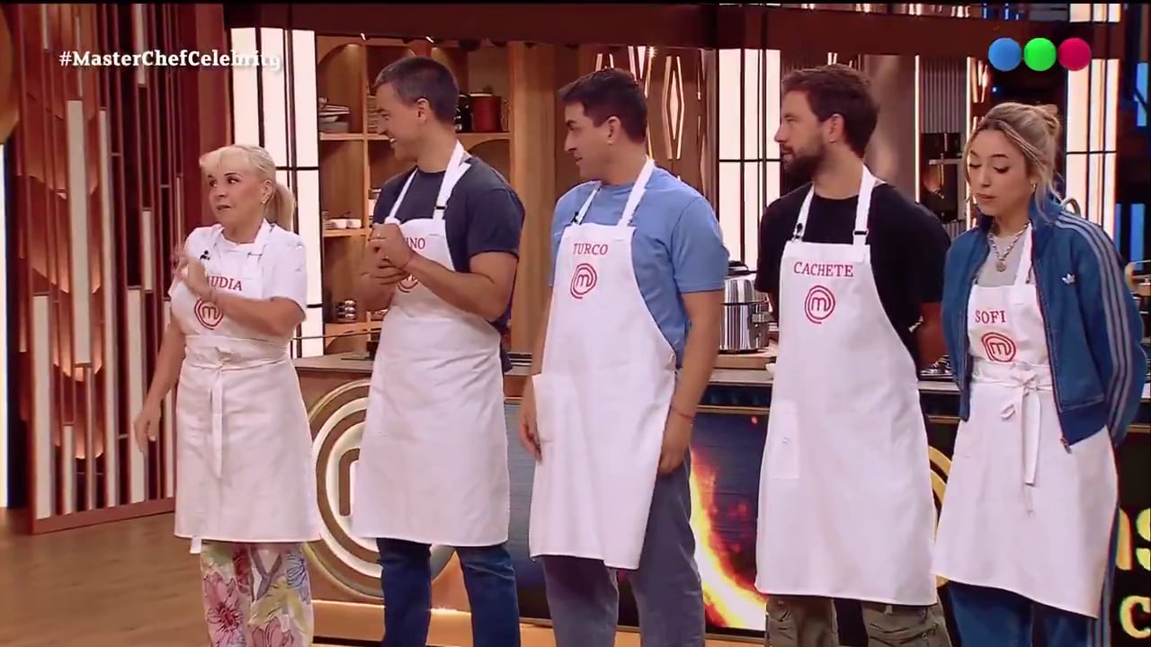 El nacimiento de Lando, el segundo hijo de Maxi López y Daniela Christiansson en Suiza, motivó la salida temporal del exjugador del reality