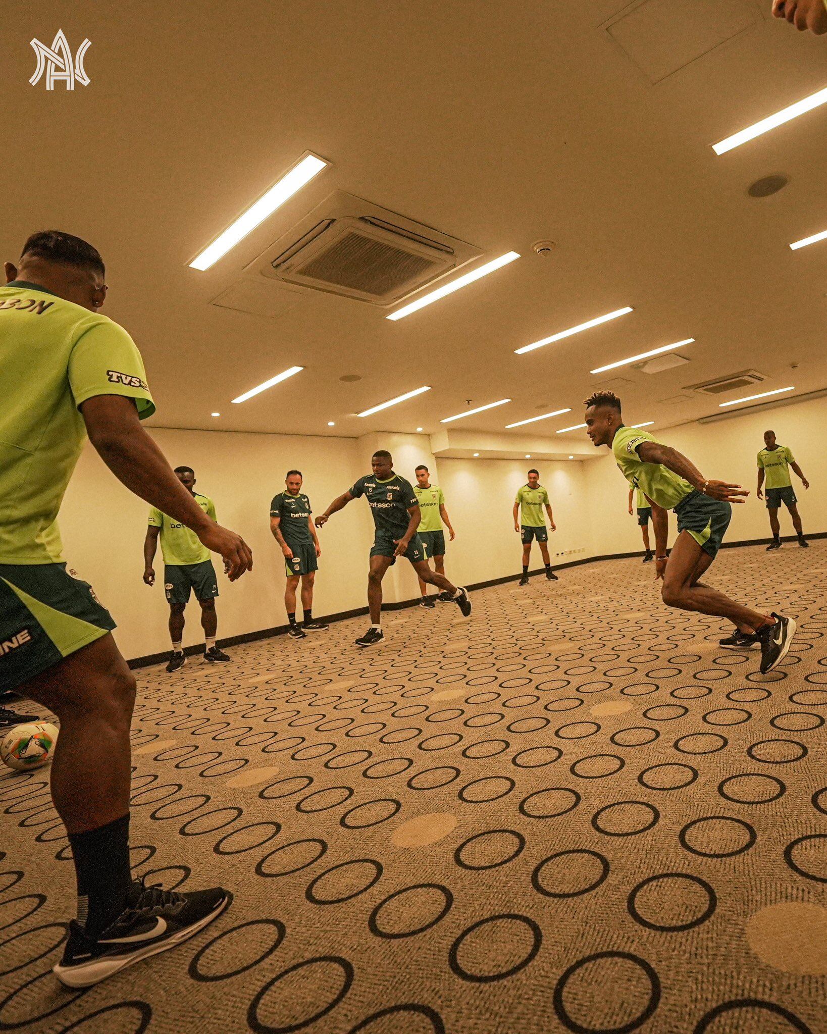 Atlético Nacional en entrenamiento en el hotel en Bogotá, antes del partido contra Fortaleza - crédito Atlético Nacional