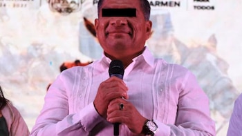 Detienen a Gilberto Gómez, alcalde morenista de Puerto Aventuras, por extorsión a comerciantes