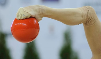 Detalle de una gimnasta en