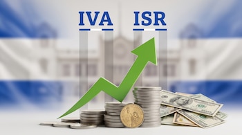 Bandera de El Salvador, edificio borroso, flecha verde ascendente, pilas de monedas de dólar, billetes de dólar estadounidense, texto IVA e ISR.