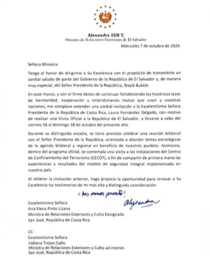La canciller salvadoreña Alexandra Hill Tinoco envió la invitación oficial a las autoridades diplomáticas costarricenses. (Cortesía: Redes sociales)
