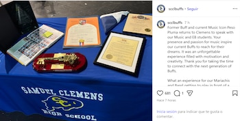 En Texas se declaró el 3 de abril como el Día de Peso Pluma, celebrando el impacto del artista en la música mexicana y la cultura global. (Instagram/ @scclbuffs)