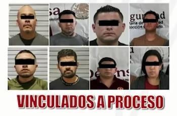 Estes são os primeiros oito presos neste caso. Crédito: FGE Puebla