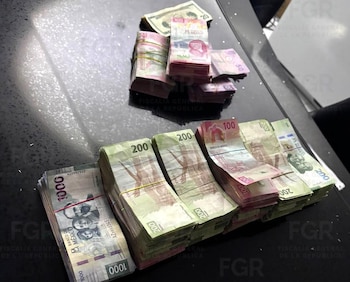 Procesan a "El Tokio", el presunto sucesor del líder de "Los Mexicles", detenido con armas y droga en Juárez. Crédito: FGR