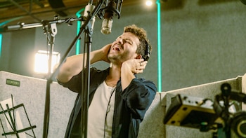 Gusi reúne a las leyendas y nuevas voces del vallenato en el álbum colaborativo ‘Vallenato Social Club’