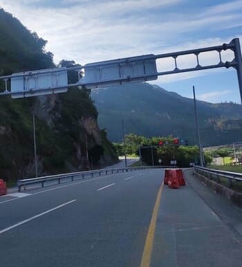 Autoridades recomiendan estar atento a las indicaciones que brinde el personal autorizado - crédito Coviandina/ X