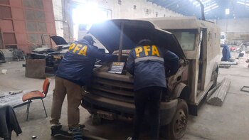 El camión blindado en pleno