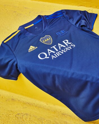 Nueva camiseta de Boca en honor a la Intercontinental 2000
