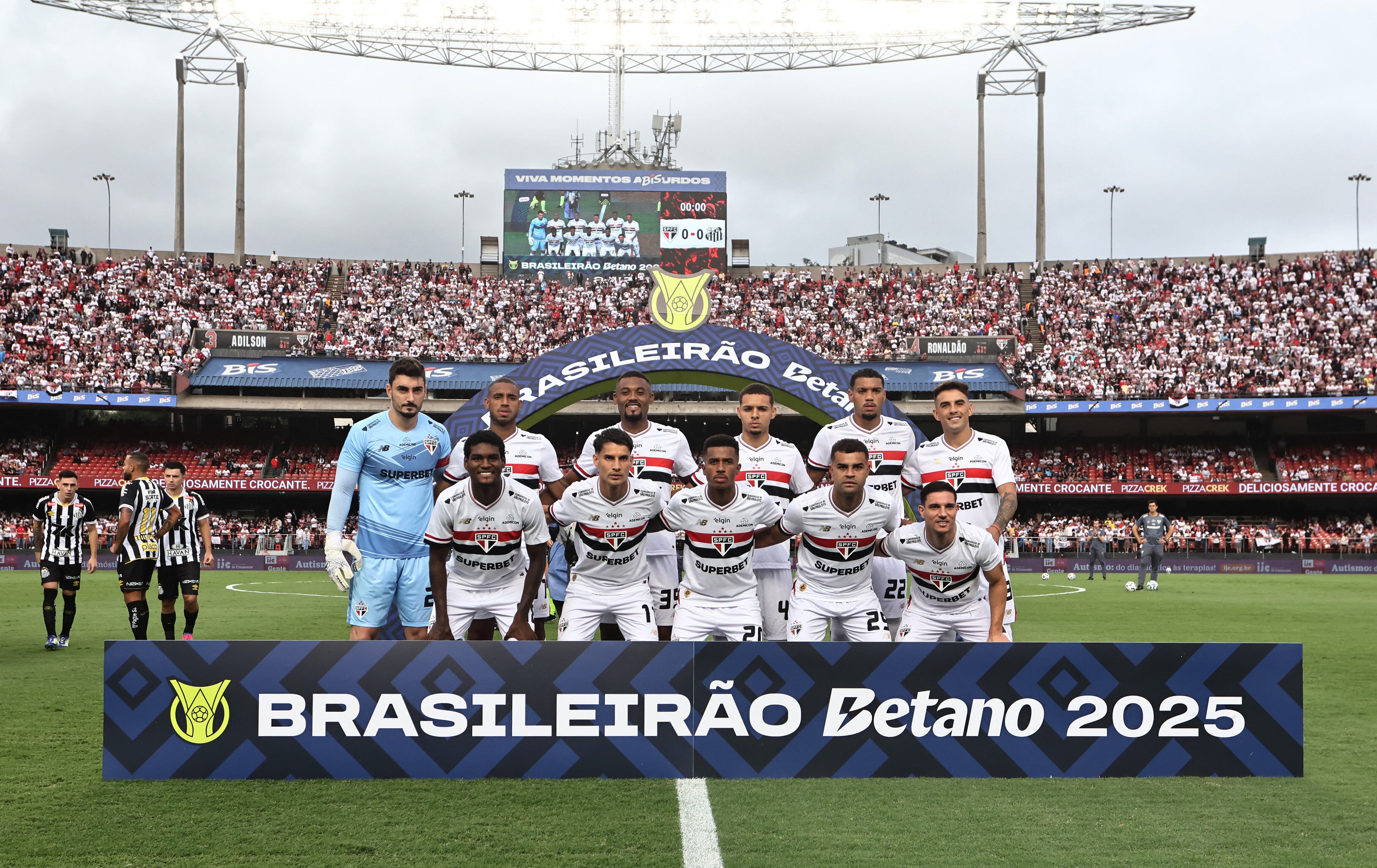 Sao Paulo anunció la llegada de su nuevo director técnico - crédito Thiago Bernardes / REUTERS