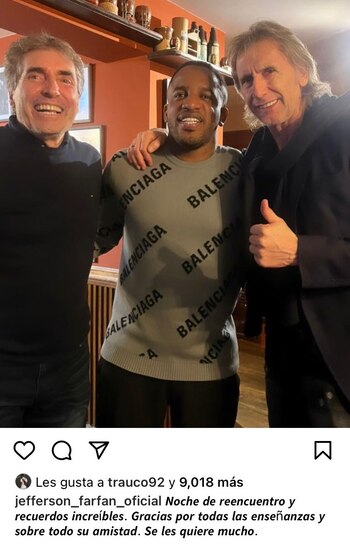 Jefferson Farfán se reunió junto