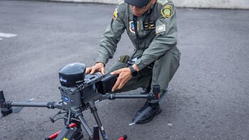 Con drones, la Policía descubrió