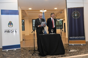 El procurador general de la Nación interino, Eduardo Casal, y el ministro de Justicia, Juan Bautista Mahiques