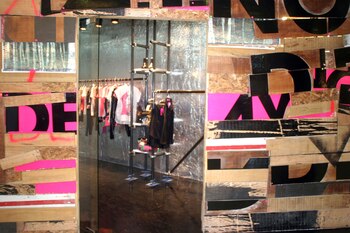 Apertura del local en Paseo